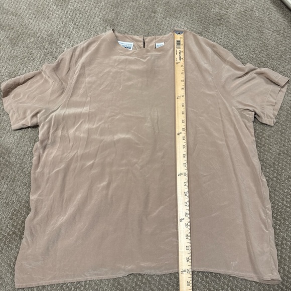 Elegant Women's Tan Blouse - Picture 4 of 5